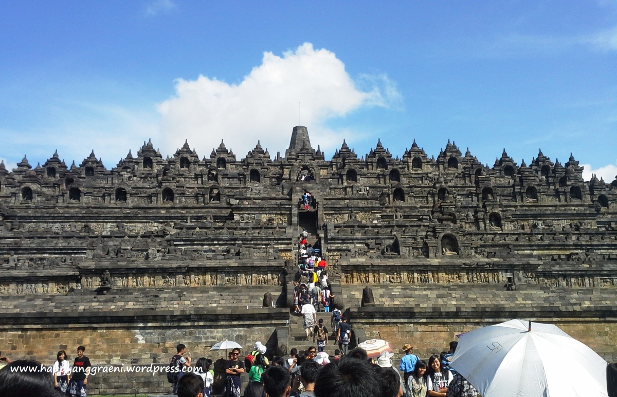 Candi Borobudur and Prambanan … wonders of the world | a Traveler's ...